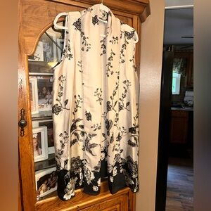 2X Floral Sleeveless Vest Blouse. MUST BE BUNDLED